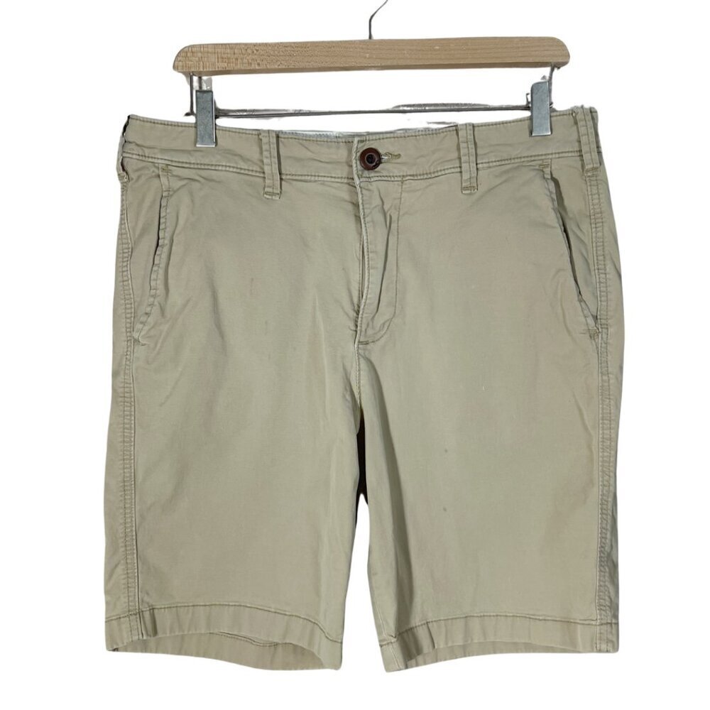 Hollister Classic Fit Khaki Tan Shorts Men's Size 32